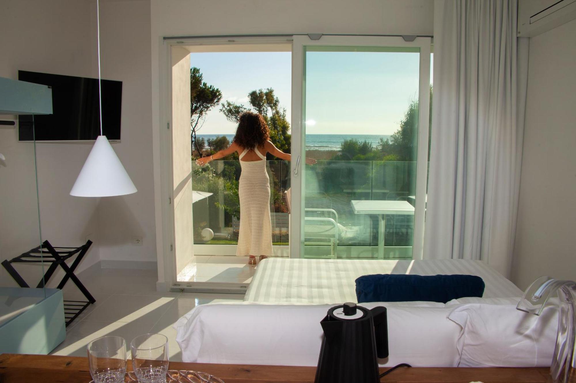Aquamaris Design Suite & Spa Paestum Buitenkant foto