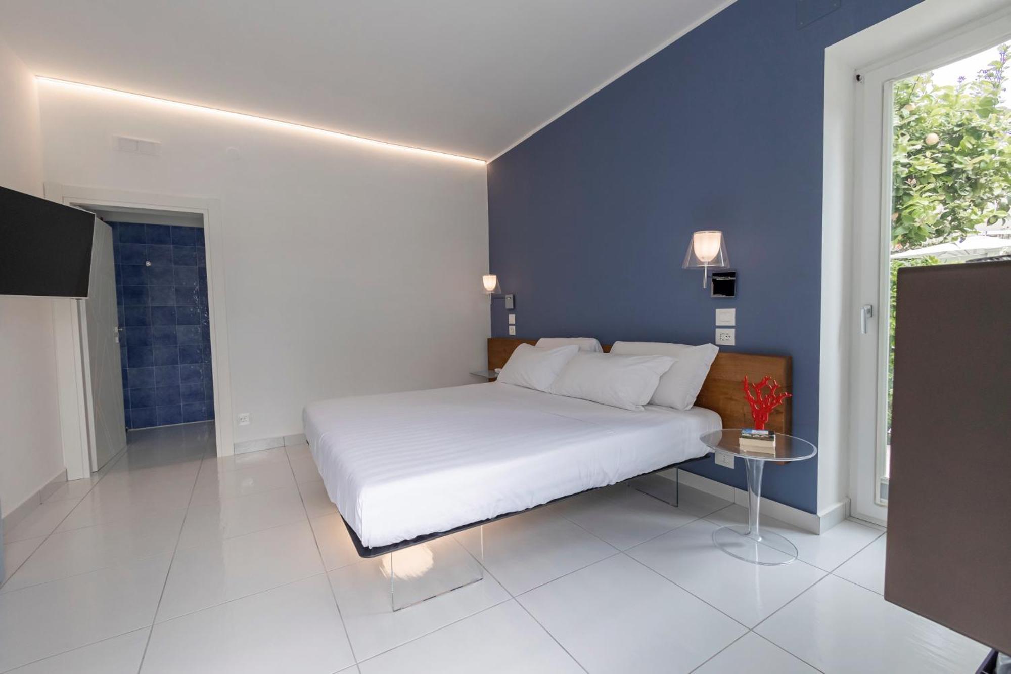 Aquamaris Design Suite & Spa Paestum Buitenkant foto