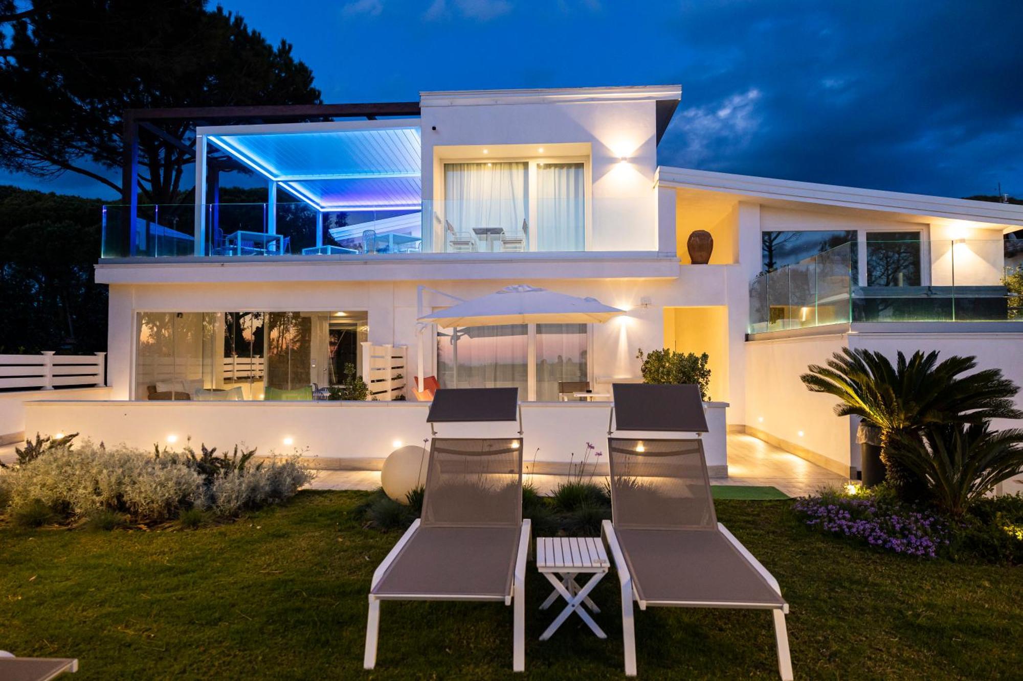 Aquamaris Design Suite & Spa Paestum Buitenkant foto