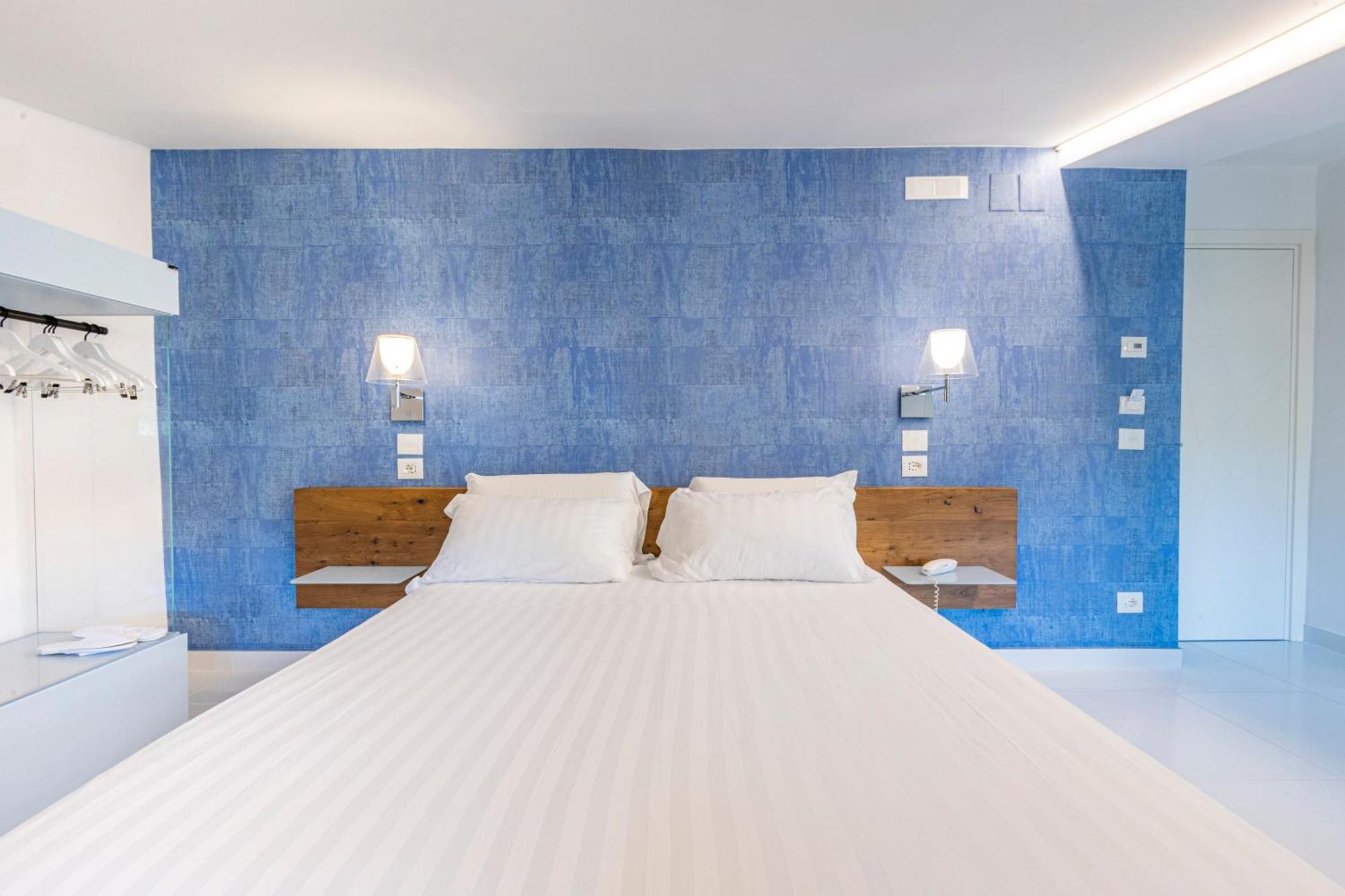 Aquamaris Design Suite & Spa Paestum Buitenkant foto